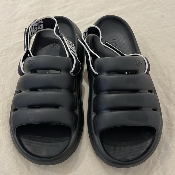 UGG slides with removable strap - Picture 1 of 5